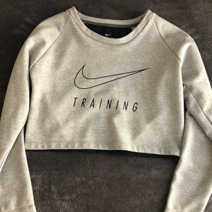 Nike Long Sleeved Crop